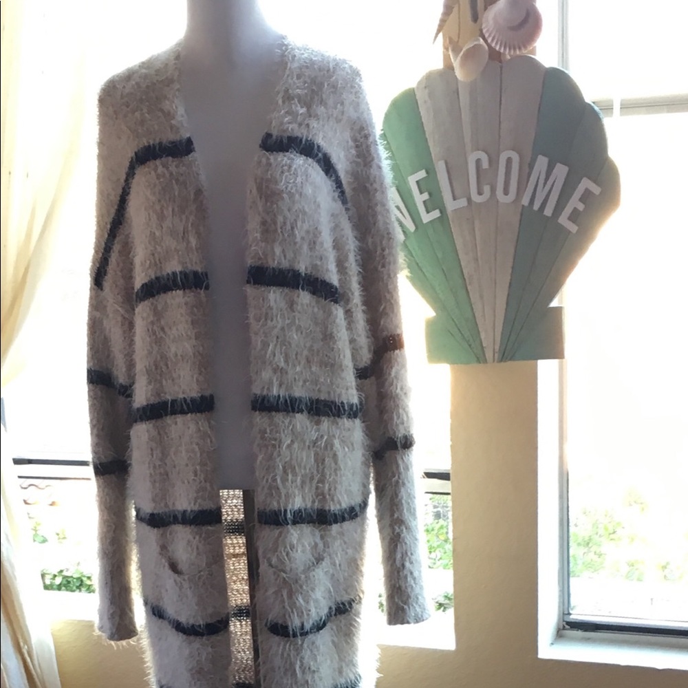 Beautiful long mohair cardigan with 2 pockets